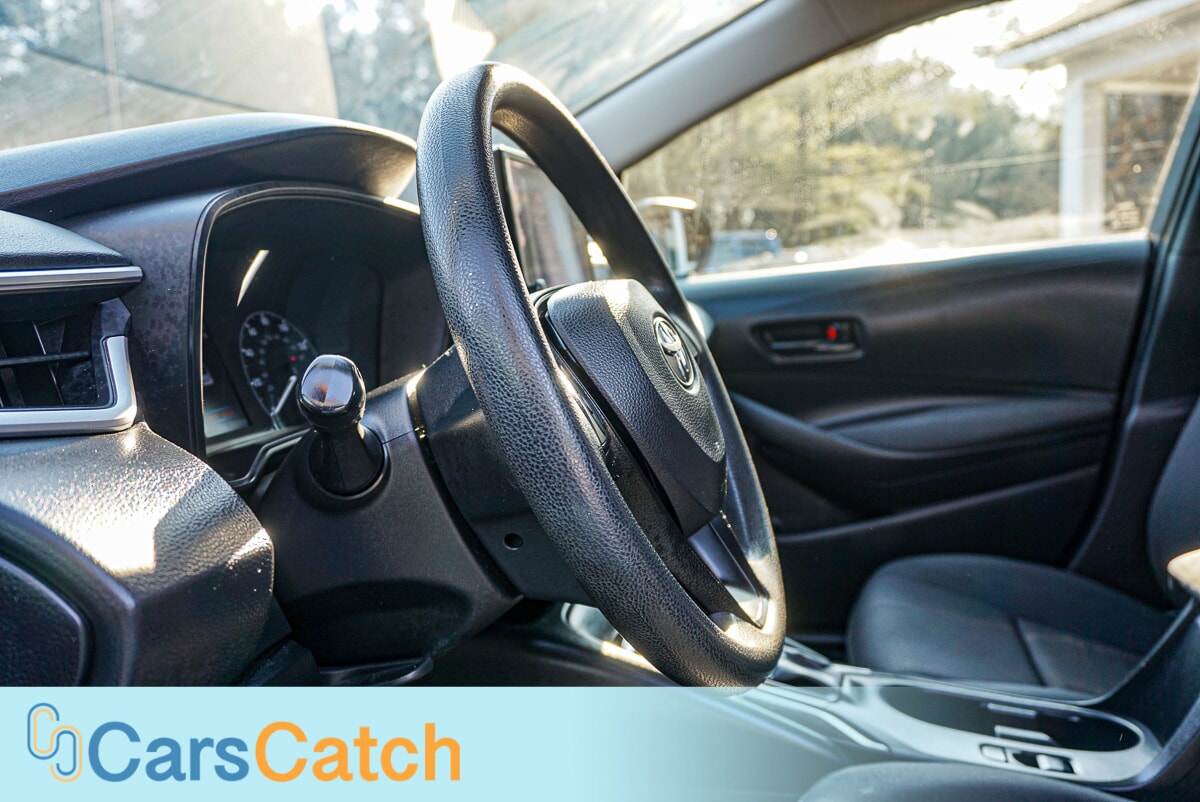 CARSCATCH - Used vehicle - SEDAN TOYOTA COROLLA 2023