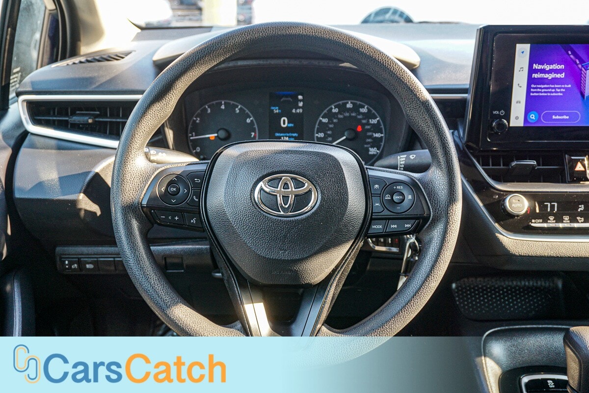 CARSCATCH - Used vehicle - SEDAN TOYOTA COROLLA 2023