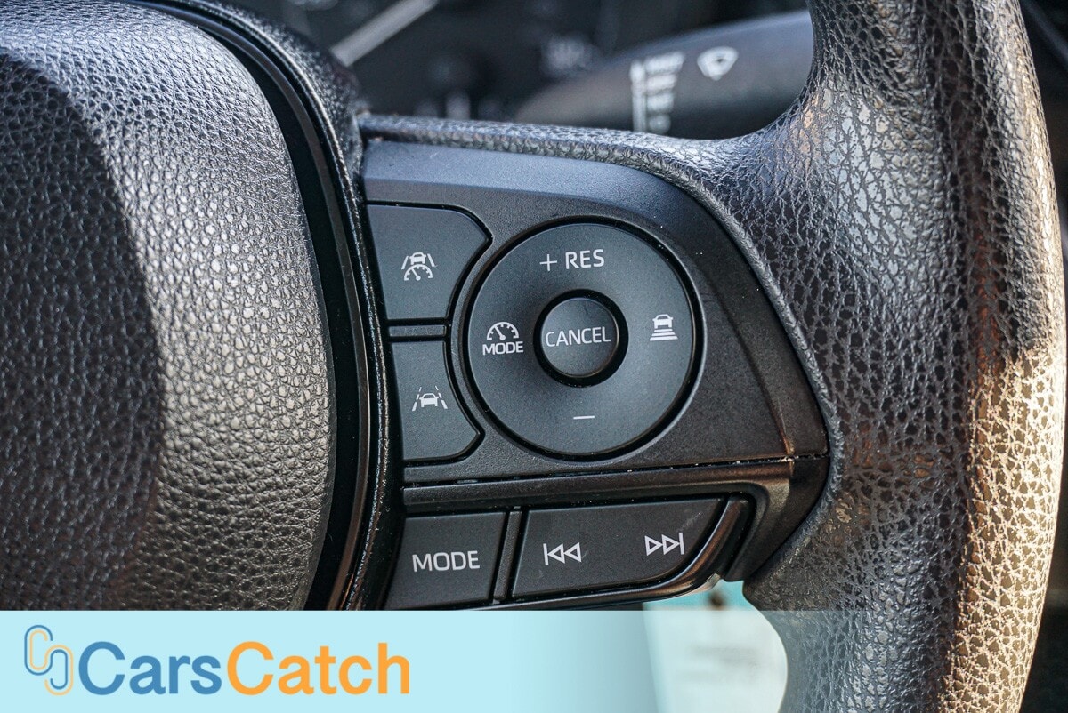 CARSCATCH - Used vehicle - SEDAN TOYOTA COROLLA 2023