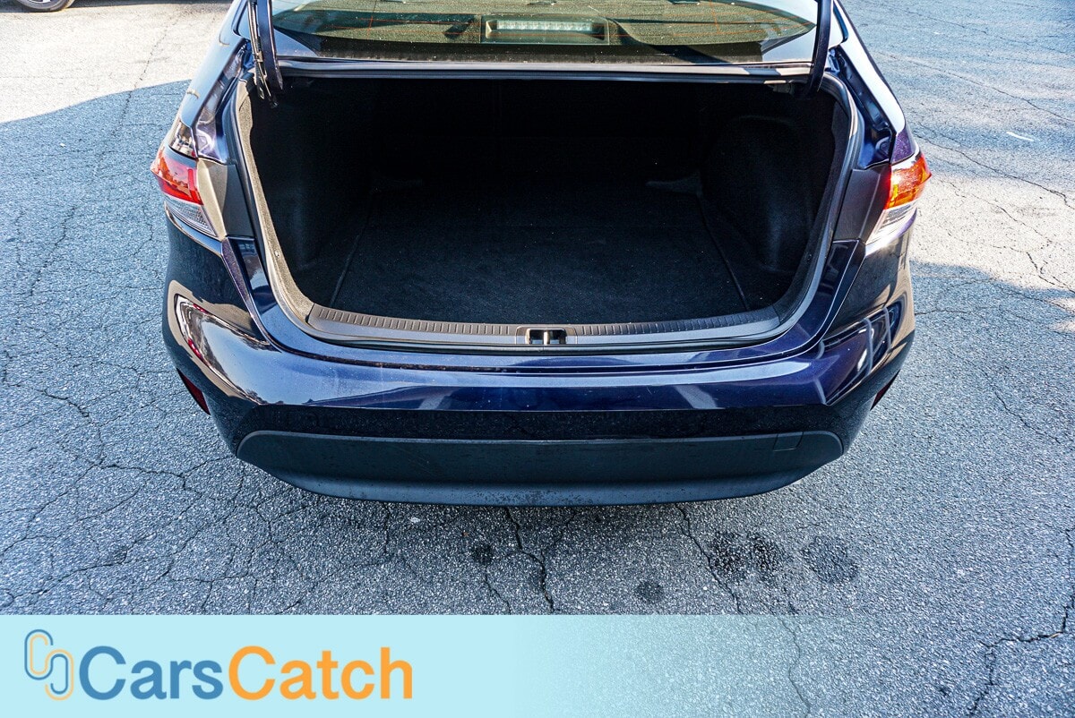 CARSCATCH - Used vehicle - SEDAN TOYOTA COROLLA 2023