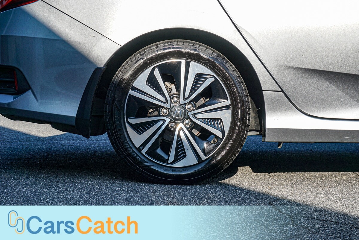 CARSCATCH - Used vehicle - SEDAN HONDA CIVIC 2017