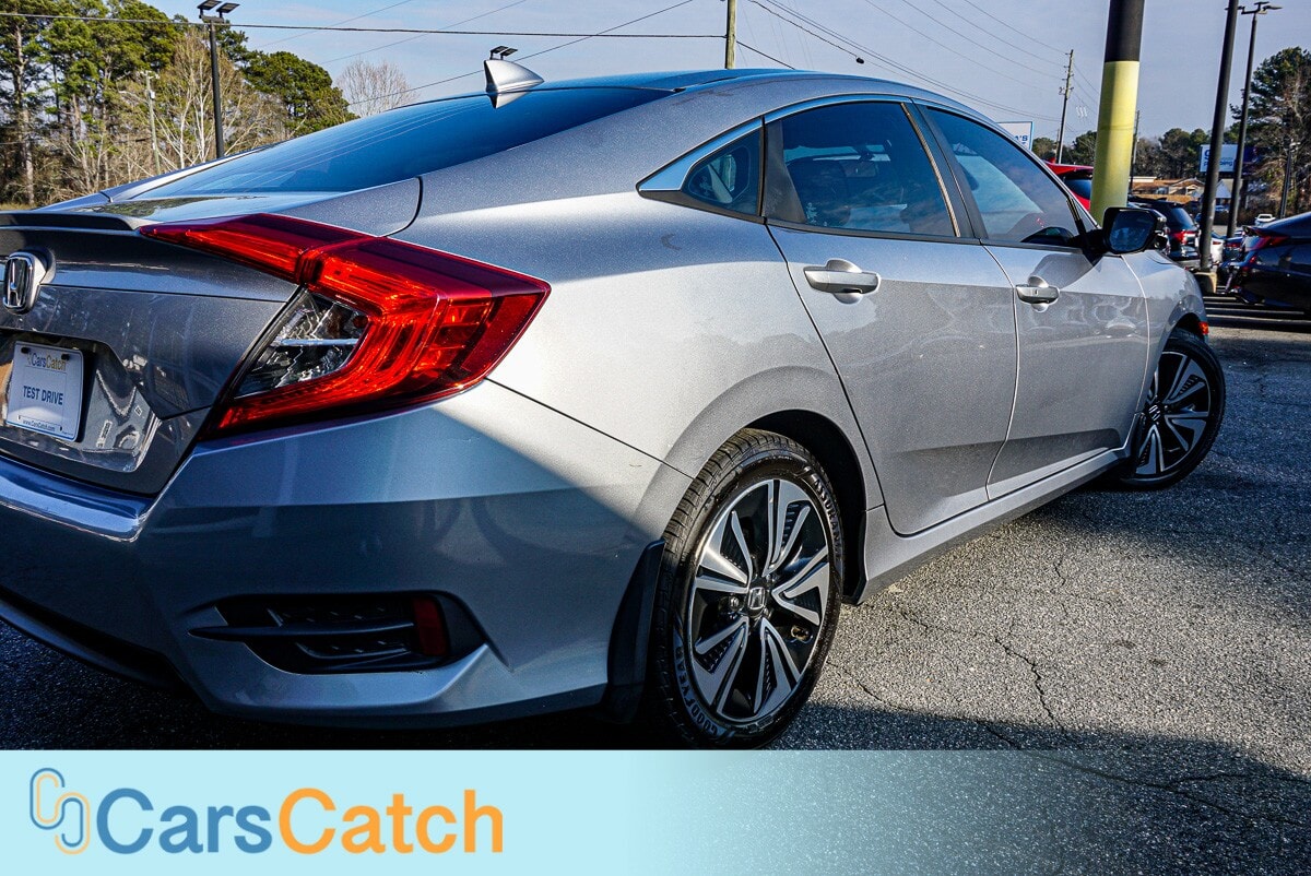CARSCATCH - Used vehicle - SEDAN HONDA CIVIC 2017