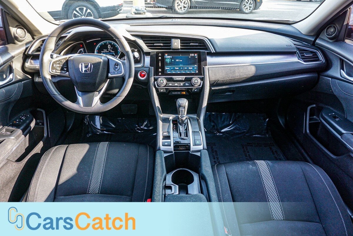CARSCATCH - Used vehicle - SEDAN HONDA CIVIC 2017