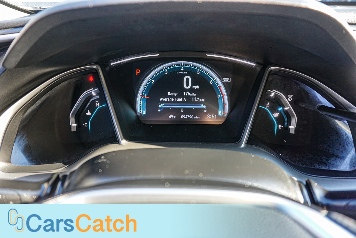 CARSCATCH - Used vehicle - SEDAN HONDA CIVIC 2017