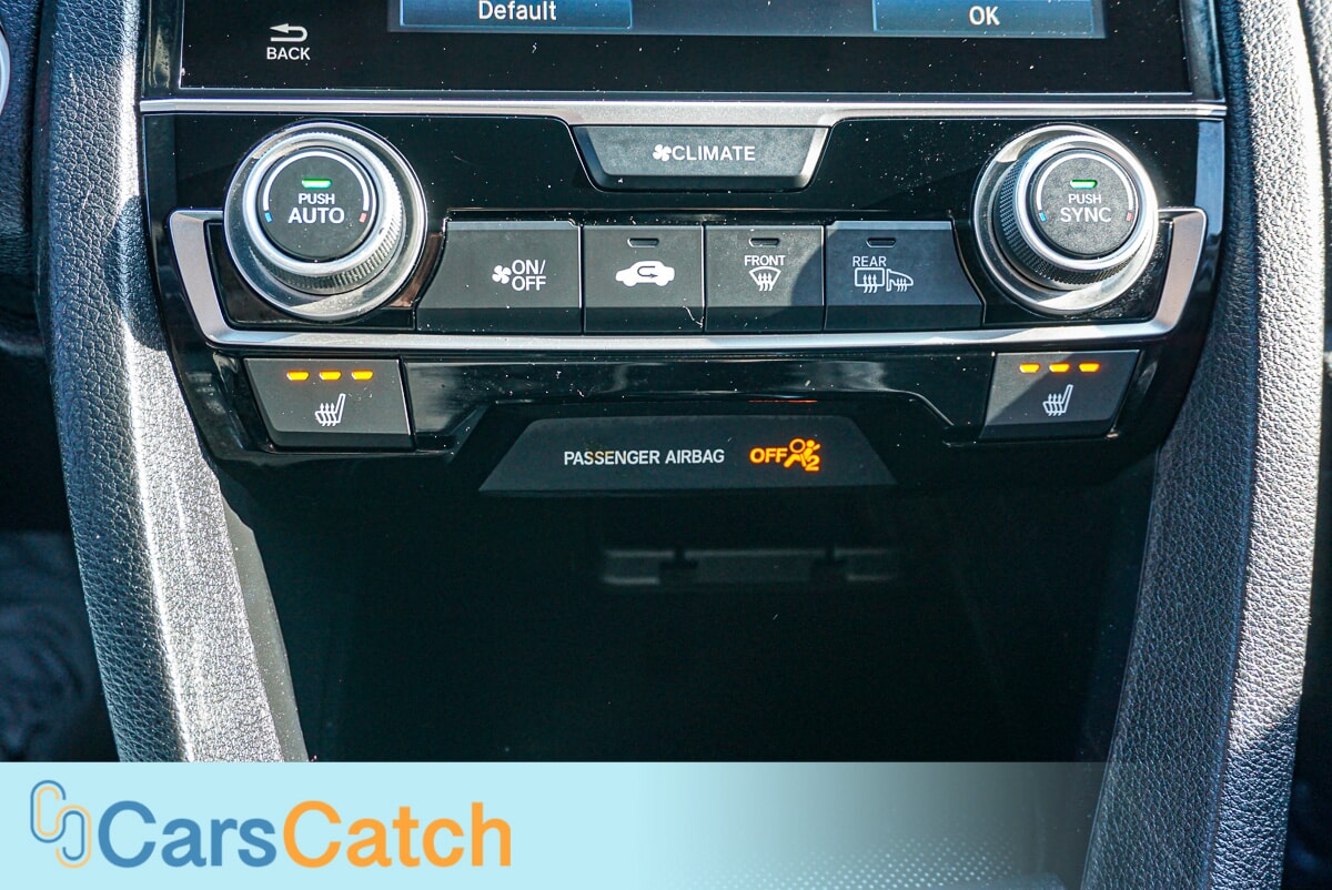 CARSCATCH - Used vehicle - SEDAN HONDA CIVIC 2017