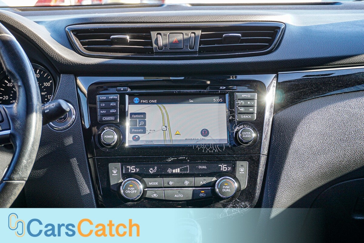 CARSCATCH - Used vehicle - SUV NISSAN ROGUE SPORT 2018