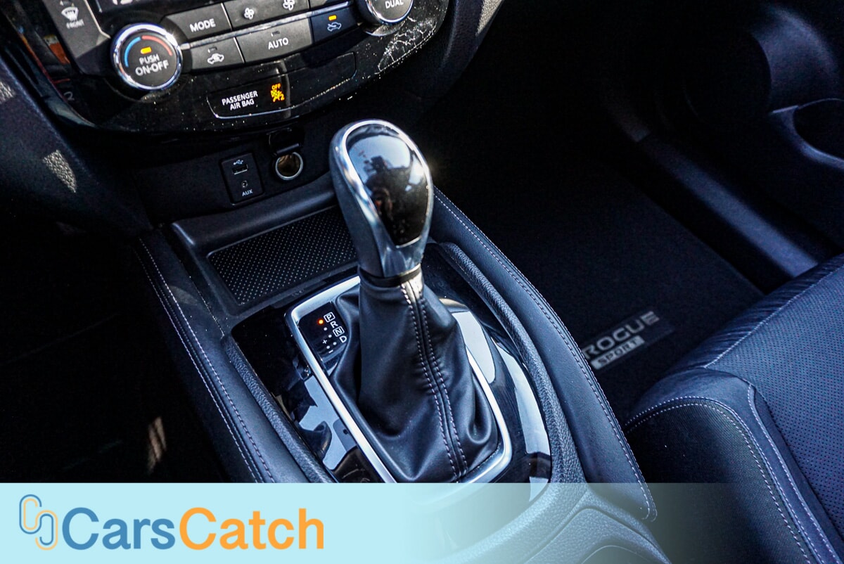 CARSCATCH - Used vehicle - SUV NISSAN ROGUE SPORT 2018