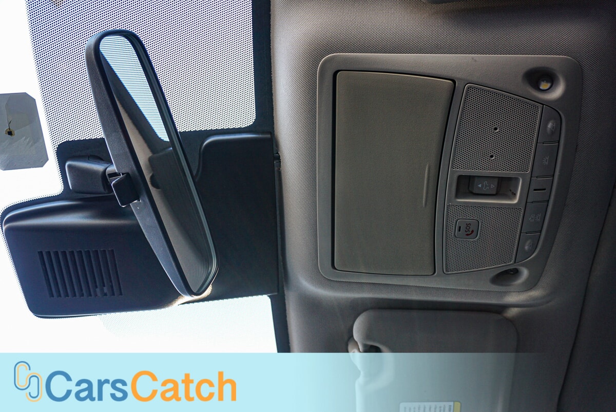 CARSCATCH - Used vehicle - SUV NISSAN ROGUE SPORT 2018