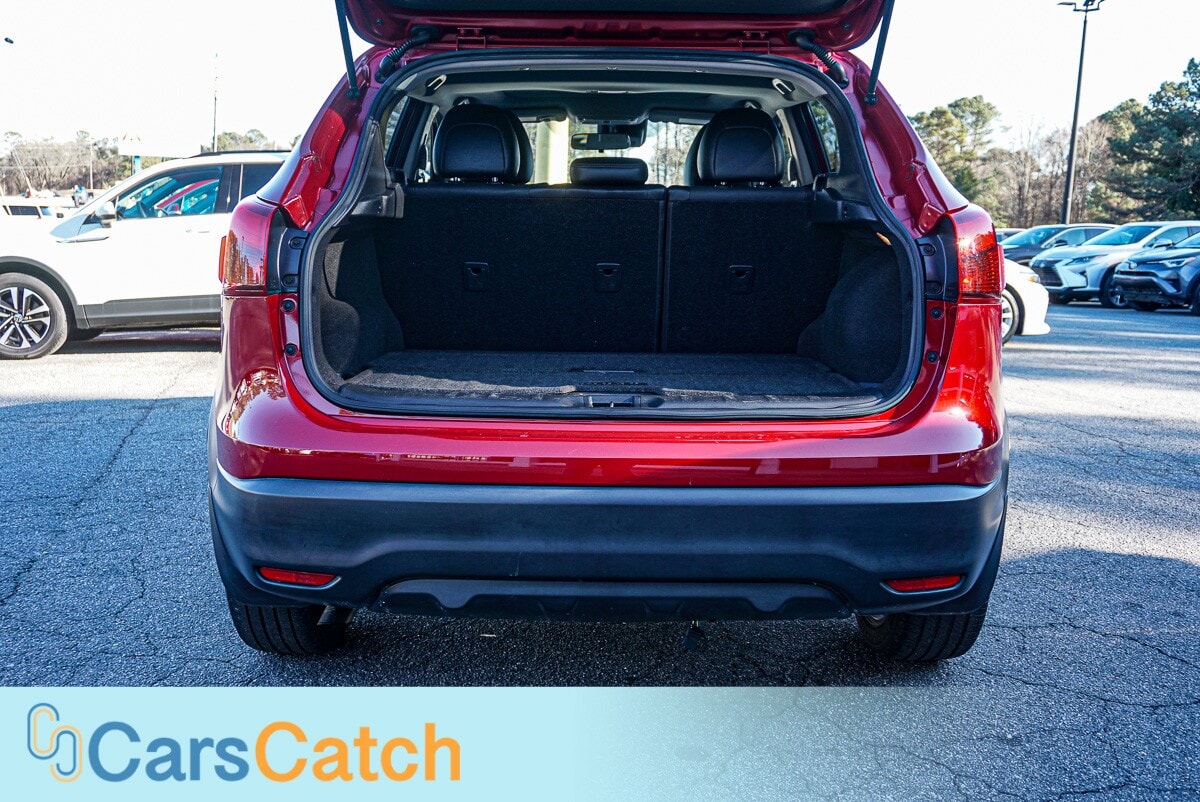 CARSCATCH - Used vehicle - SUV NISSAN ROGUE SPORT 2018