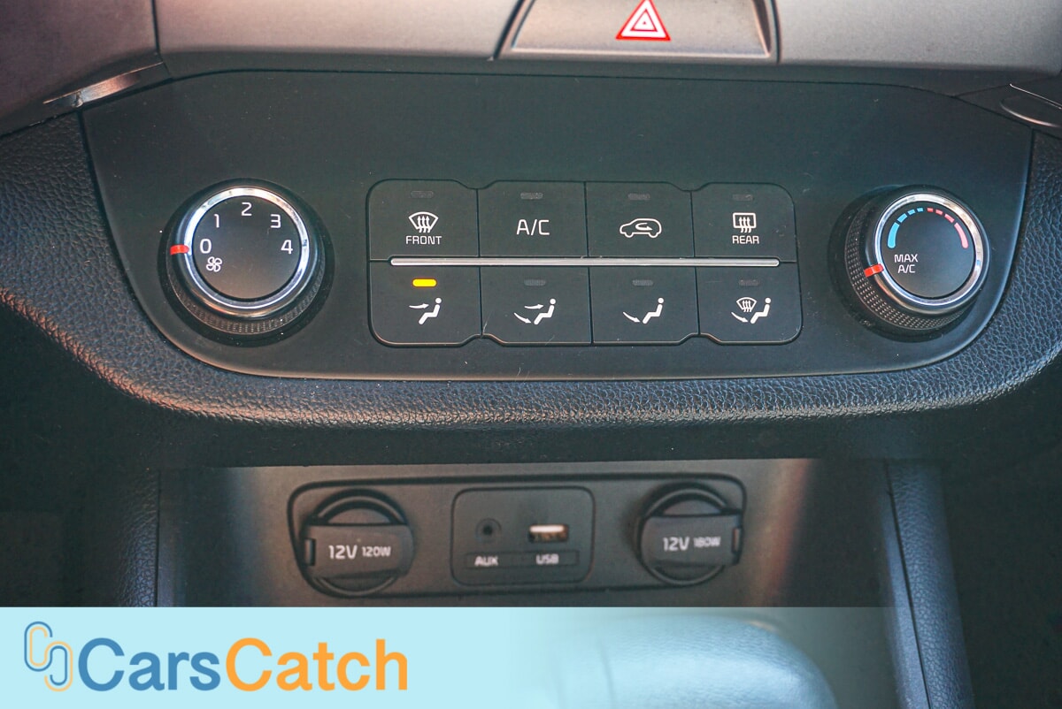 CARSCATCH - Used vehicle - SUV KIA SPORTAGE 2016