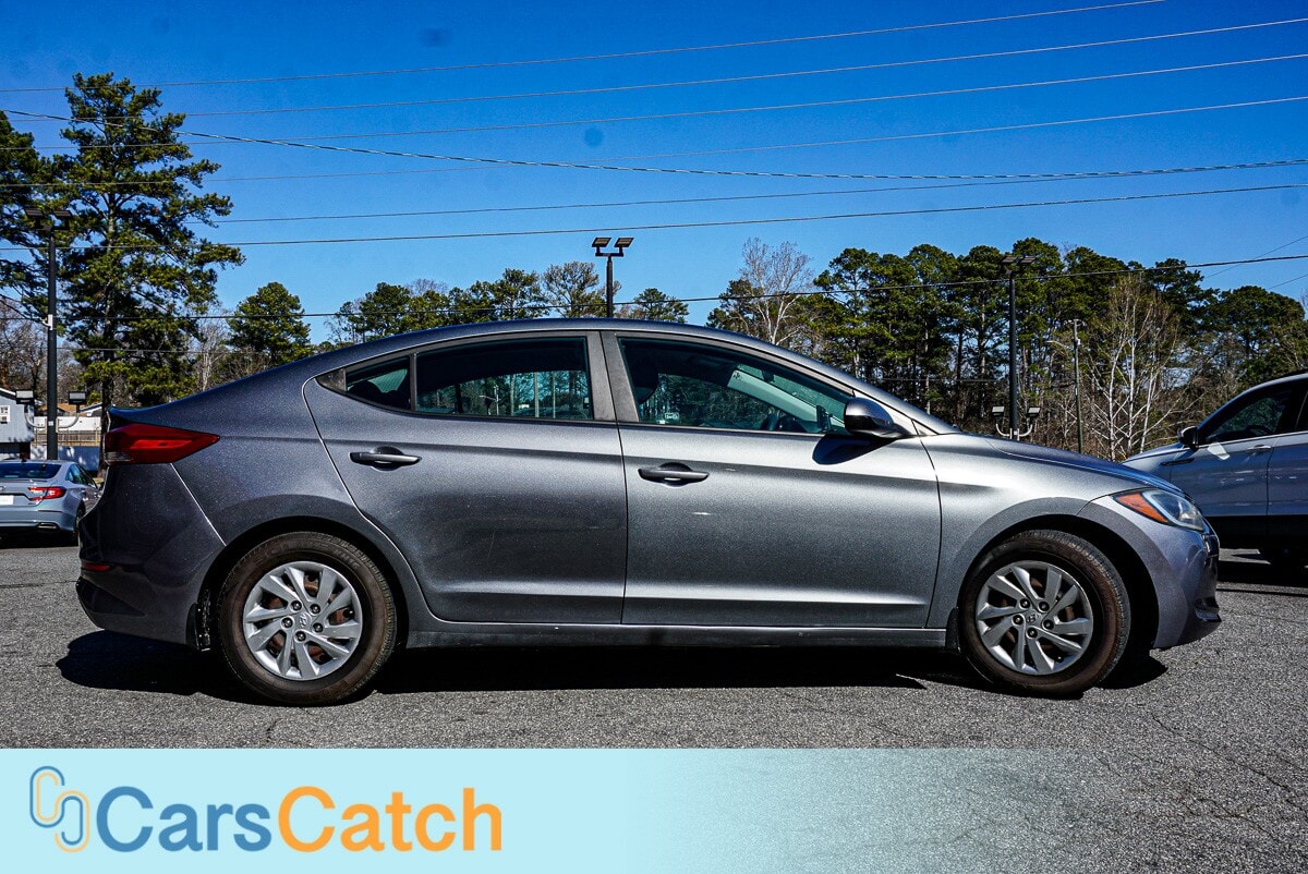CARSCATCH - Used vehicle - SEDAN HYUNDAI ELANTRA 2018