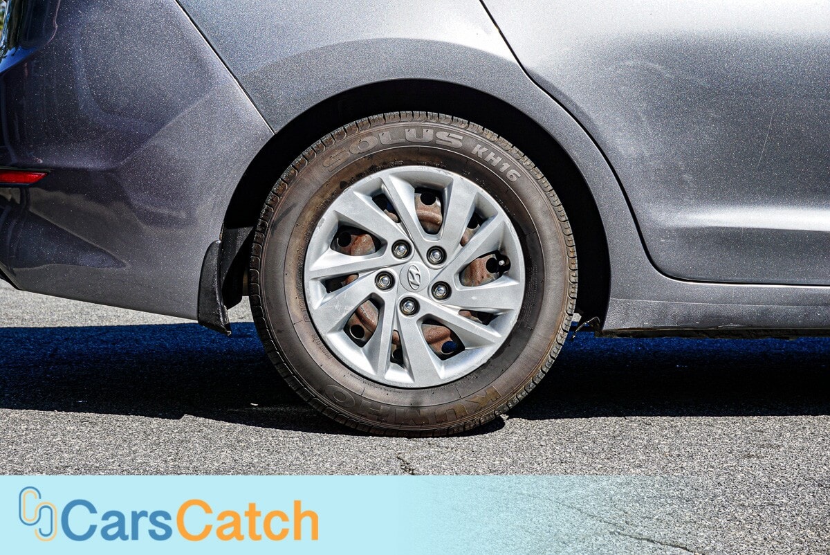 CARSCATCH - Used vehicle - SEDAN HYUNDAI ELANTRA 2018