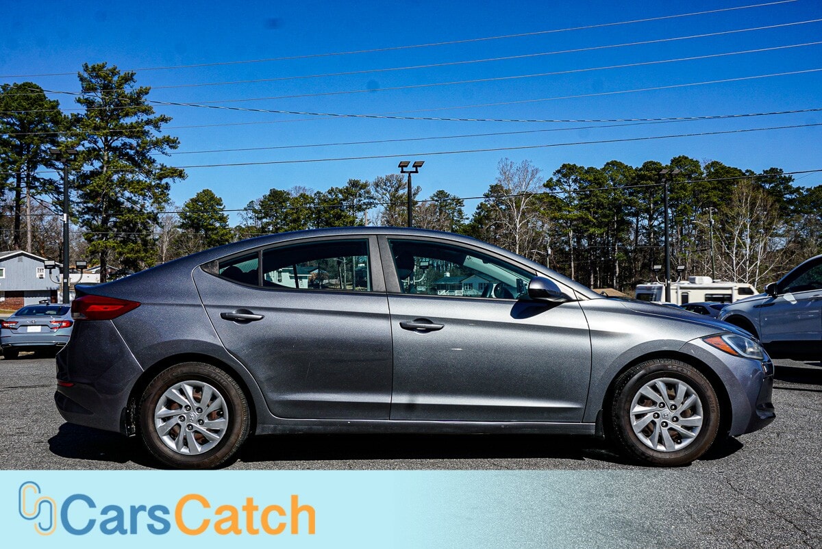 CARSCATCH - Used vehicle - SEDAN HYUNDAI ELANTRA 2018