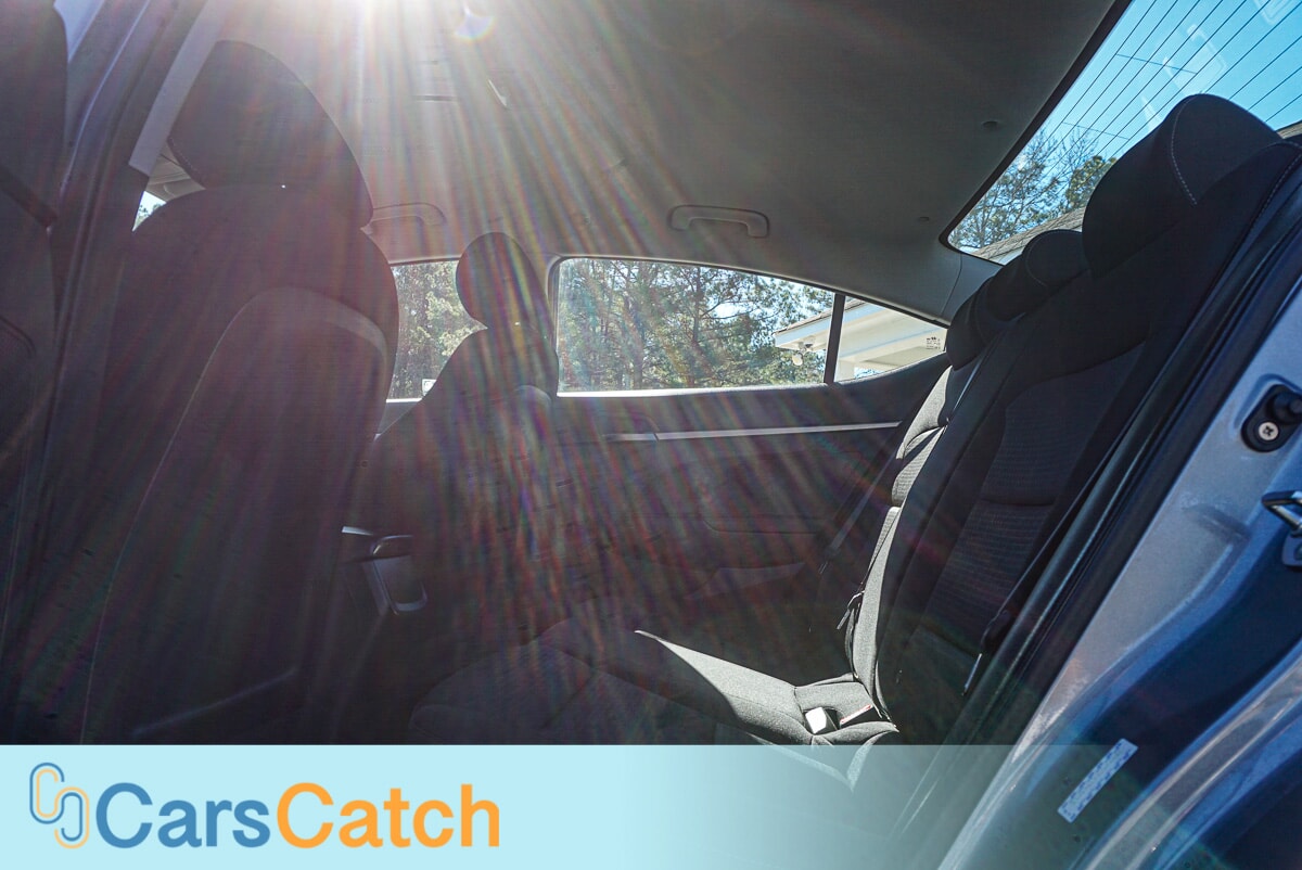 CARSCATCH - Used vehicle - SEDAN HYUNDAI ELANTRA 2018