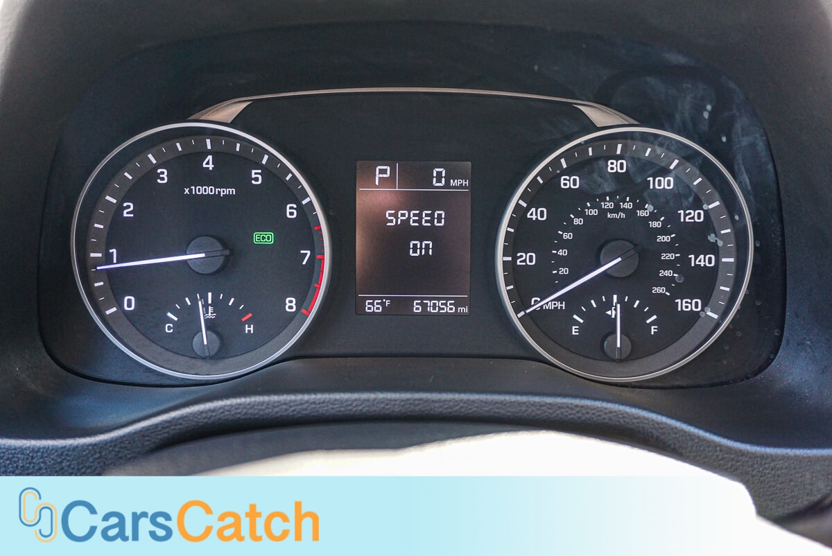 CARSCATCH - Used vehicle - SEDAN HYUNDAI ELANTRA 2018