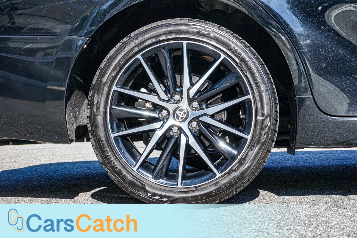 CARSCATCH - Used vehicle - SEDAN TOYOTA CAMRY 2022