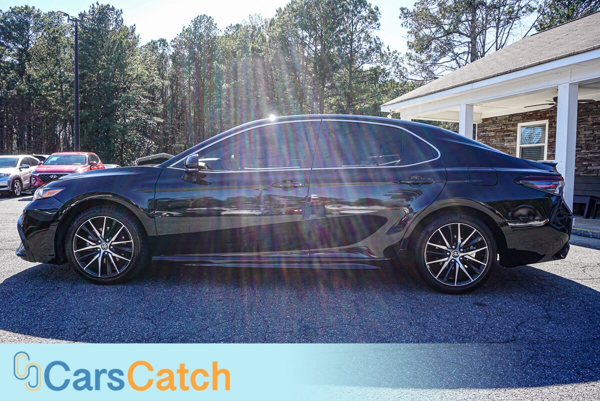 CARSCATCH - Used vehicle - SEDAN TOYOTA CAMRY 2022
