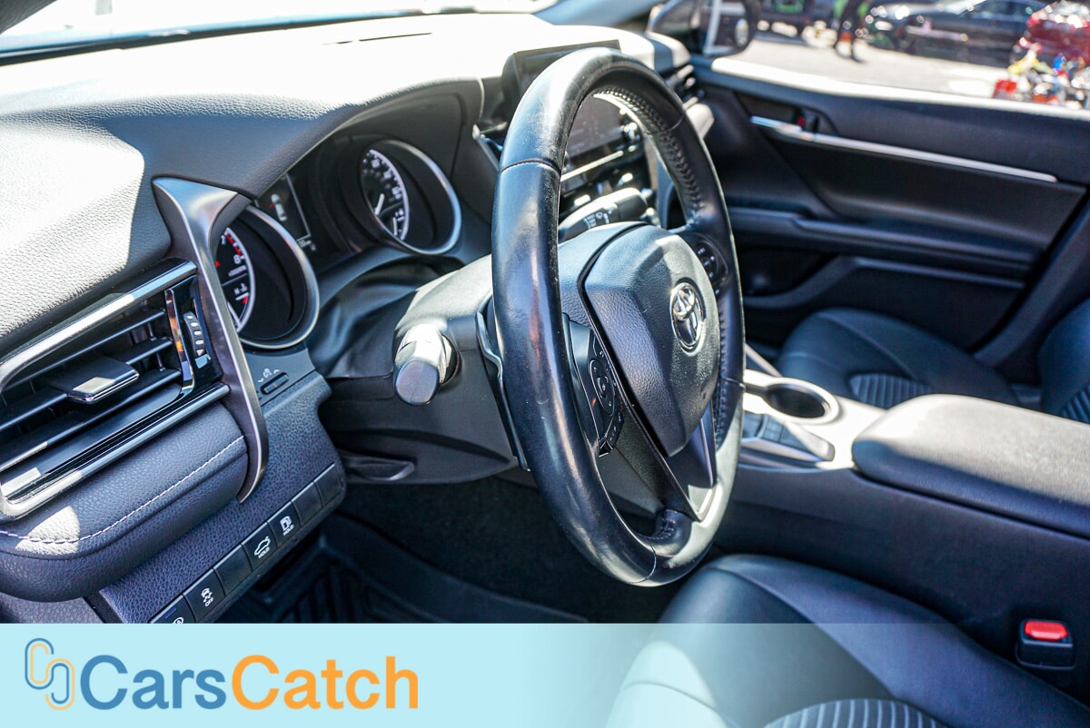 CARSCATCH - Used vehicle - SEDAN TOYOTA CAMRY 2022