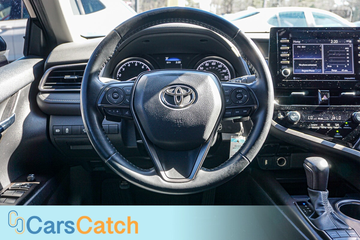 CARSCATCH - Used vehicle - SEDAN TOYOTA CAMRY 2022