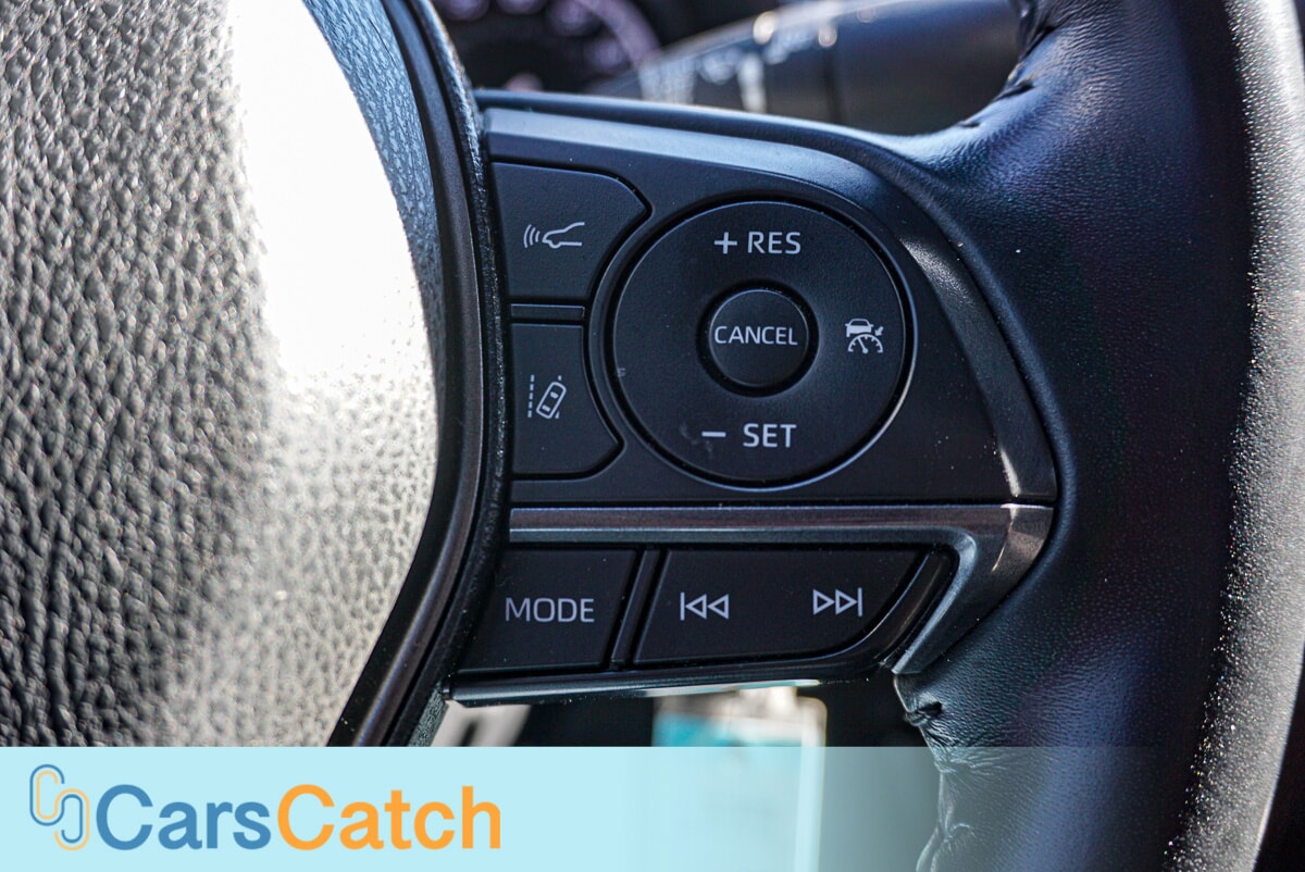 CARSCATCH - Used vehicle - SEDAN TOYOTA CAMRY 2022