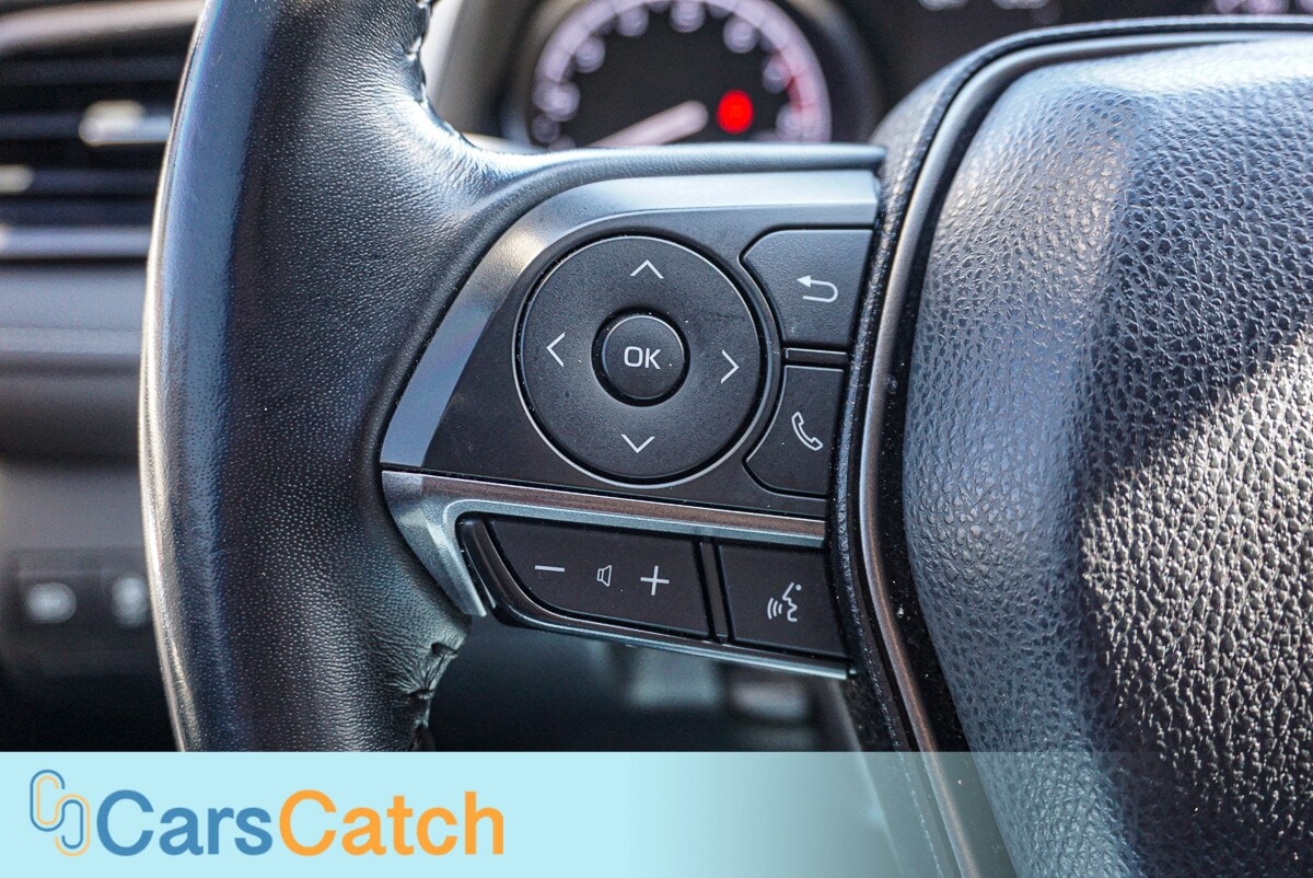 CARSCATCH - Used vehicle - SEDAN TOYOTA CAMRY 2022