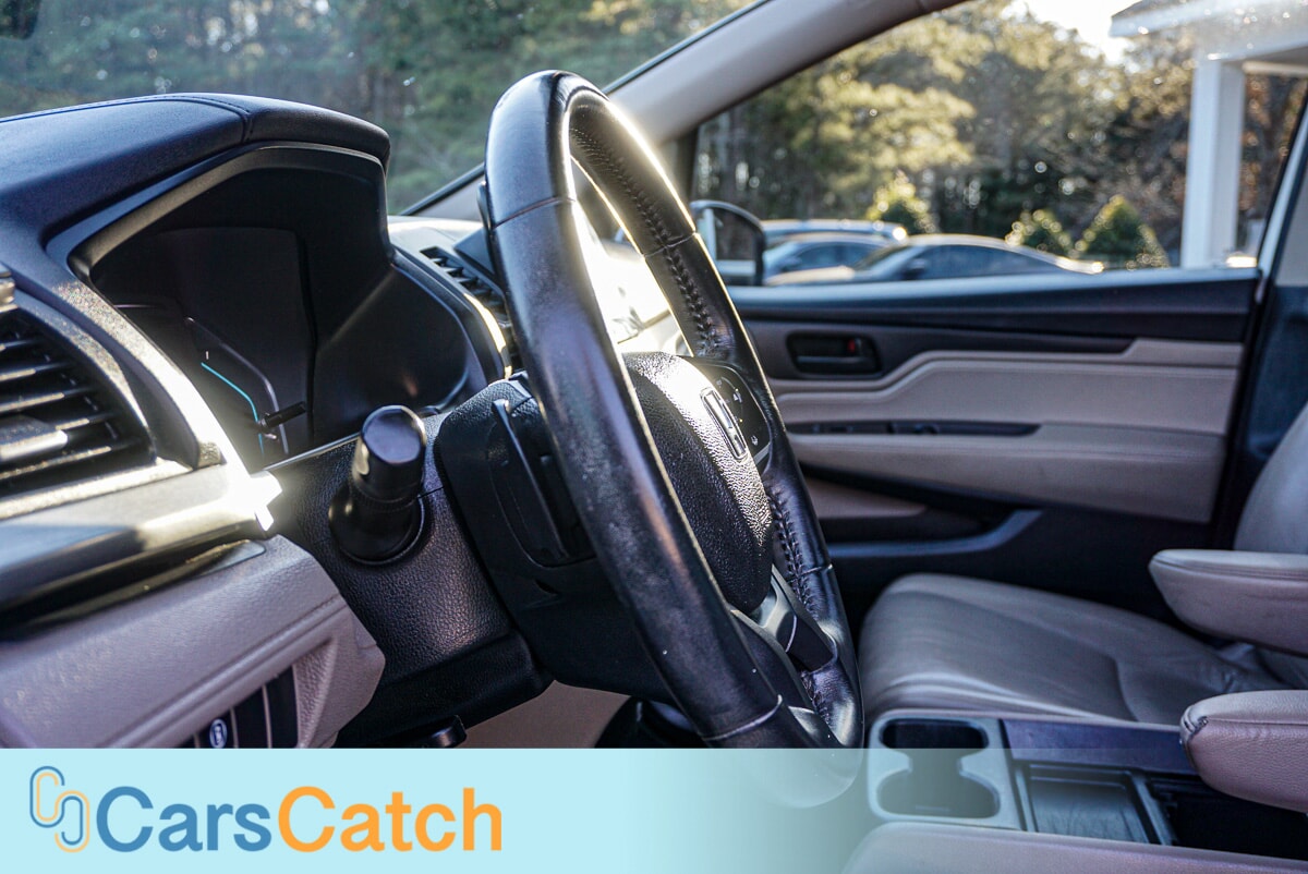 CARSCATCH - Used vehicle - MINIVAN HONDA ODYSSEY 2022