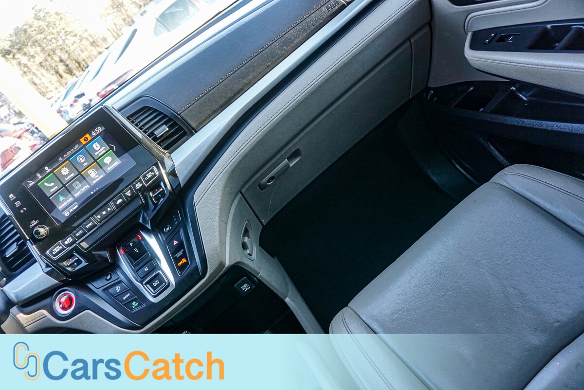 CARSCATCH - Used vehicle - MINIVAN HONDA ODYSSEY 2022