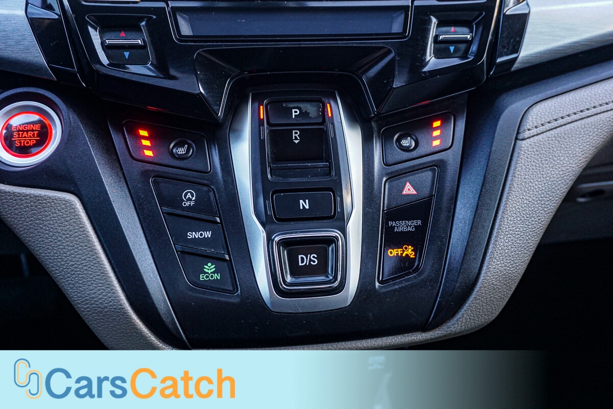 CARSCATCH - Used vehicle - MINIVAN HONDA ODYSSEY 2022