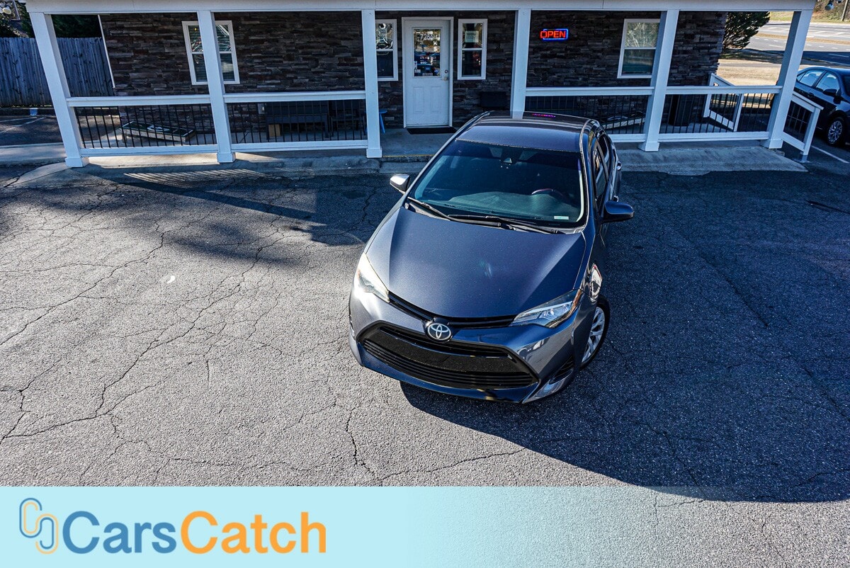 CARSCATCH - Used vehicle - SEDAN TOYOTA COROLLA 2018