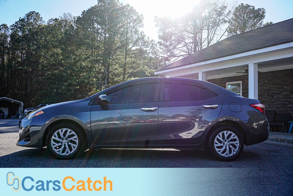 CARSCATCH - Used vehicle - SEDAN TOYOTA COROLLA 2018