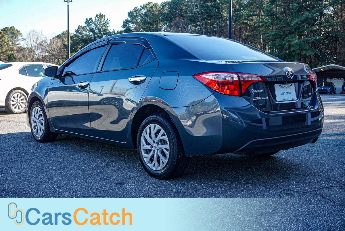 CARSCATCH - Used vehicle - SEDAN TOYOTA COROLLA 2018