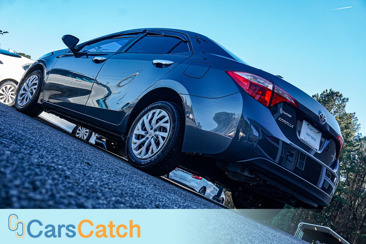 CARSCATCH - Used vehicle - SEDAN TOYOTA COROLLA 2018
