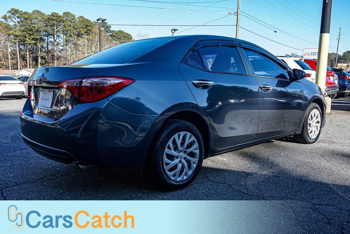 CARSCATCH - Used vehicle - SEDAN TOYOTA COROLLA 2018