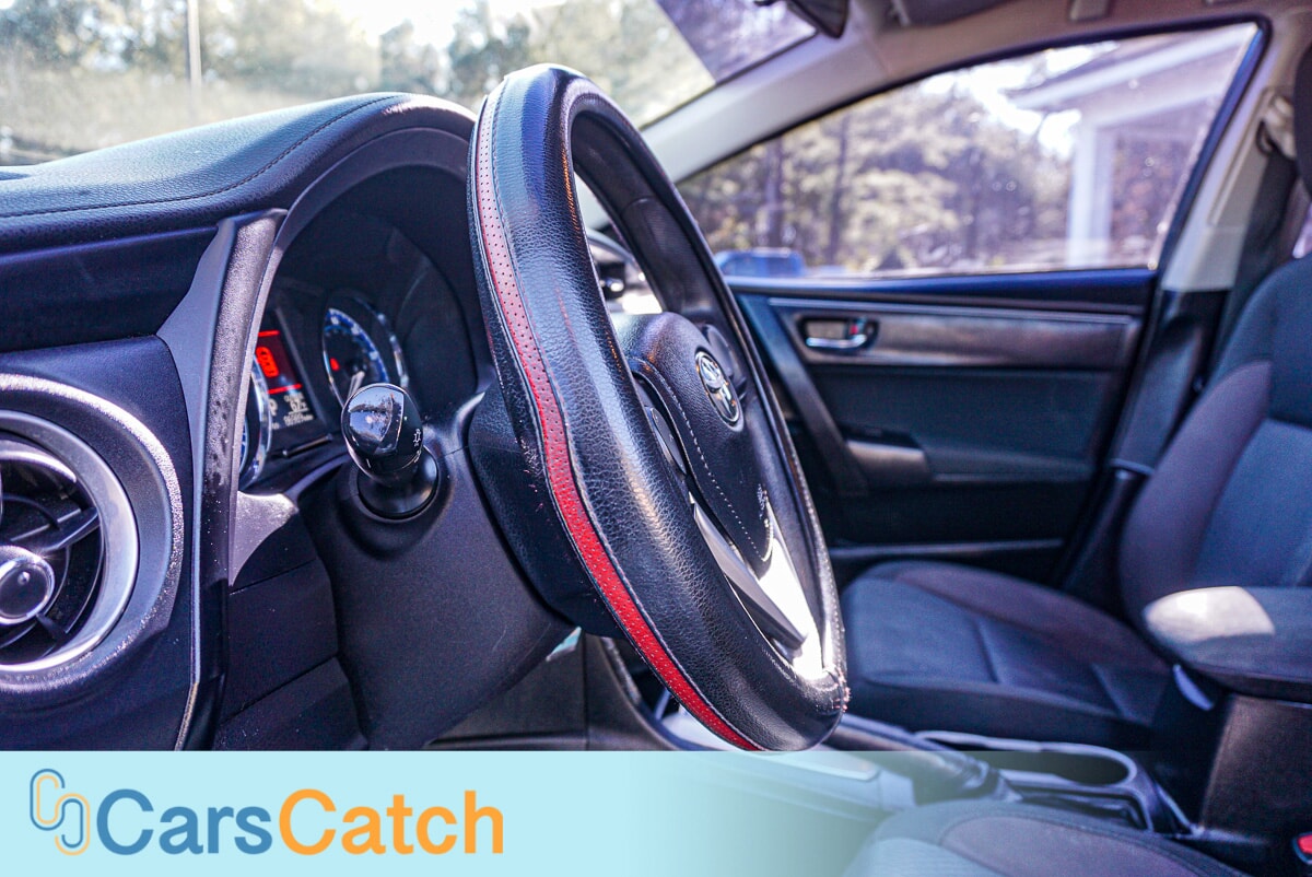 CARSCATCH - Used vehicle - SEDAN TOYOTA COROLLA 2018