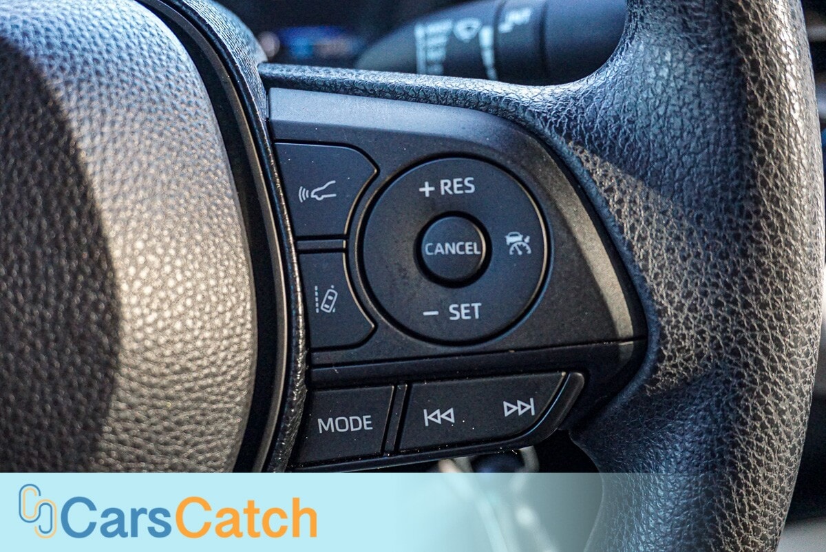 CARSCATCH - Used vehicle - SEDAN TOYOTA COROLLA 2020