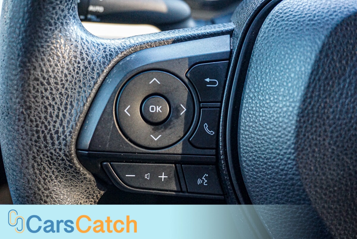 CARSCATCH - Used vehicle - SEDAN TOYOTA COROLLA 2020