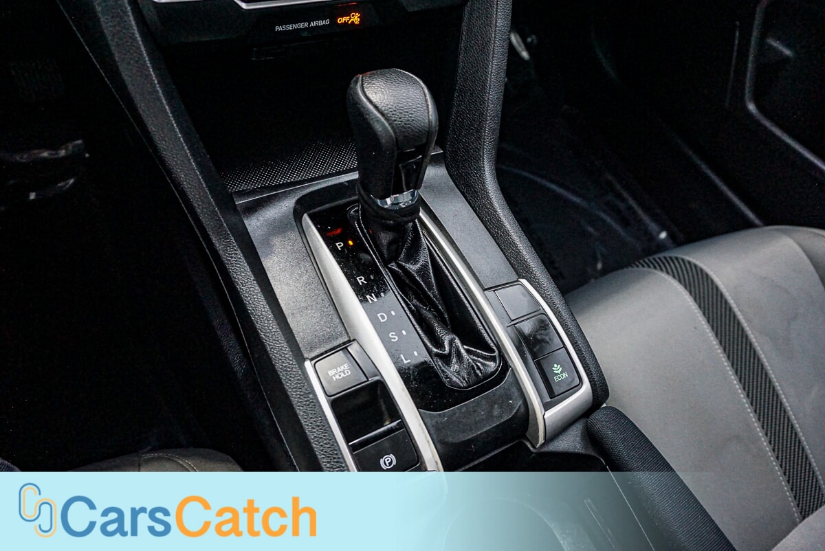 CARSCATCH - Used vehicle - SEDAN HONDA CIVIC 2016