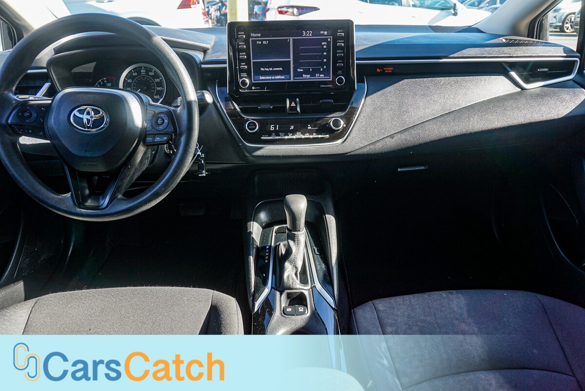 CARSCATCH - Used vehicle - SEDAN TOYOTA COROLLA 2021