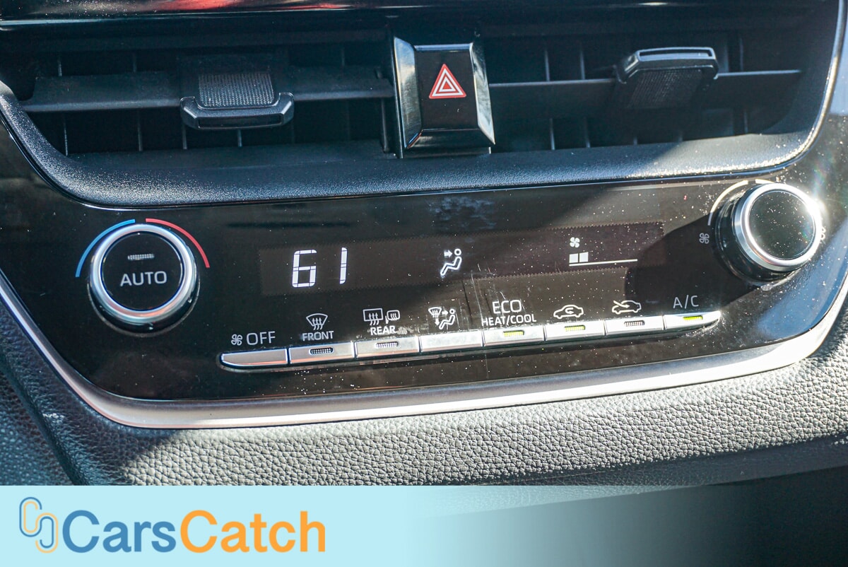 CARSCATCH - Used vehicle - SEDAN TOYOTA COROLLA 2021