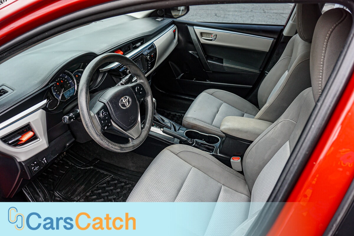 CARSCATCH - Used vehicle - SEDAN TOYOTA COROLLA 2016