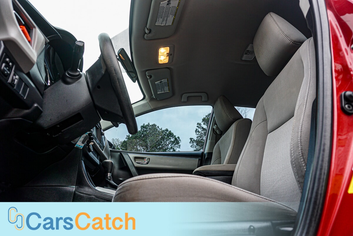 CARSCATCH - Used vehicle - SEDAN TOYOTA COROLLA 2016