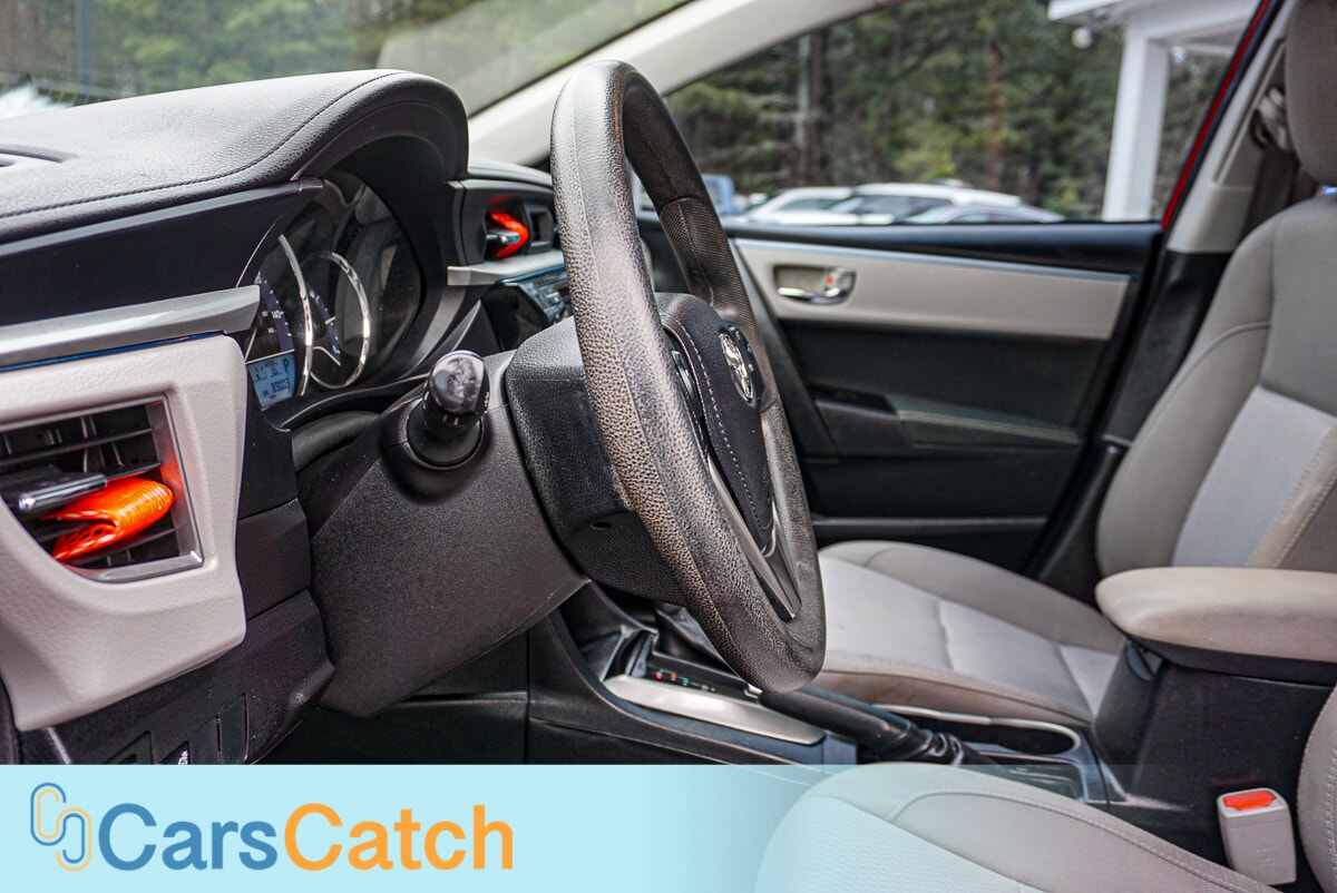 CARSCATCH - Used vehicle - SEDAN TOYOTA COROLLA 2016