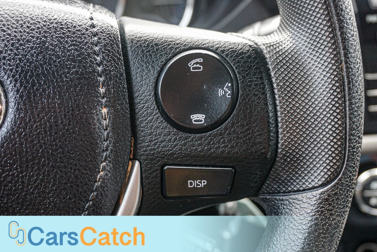 CARSCATCH - Used vehicle - SEDAN TOYOTA COROLLA 2016