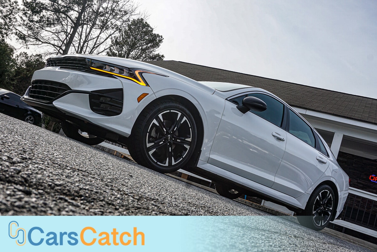 CARSCATCH - Used vehicle - SEDAN KIA K5 2022