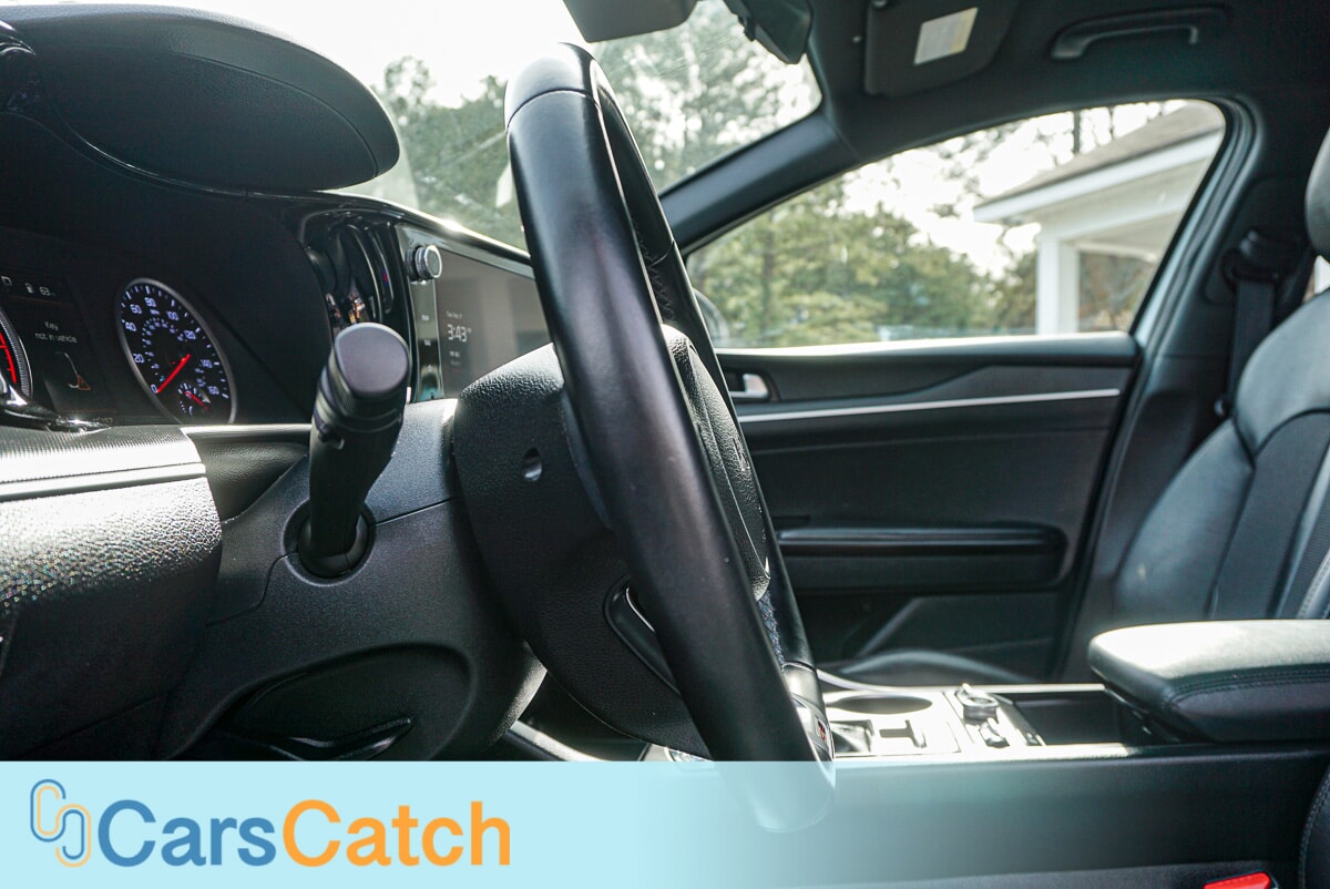 CARSCATCH - Used vehicle - SEDAN KIA K5 2022