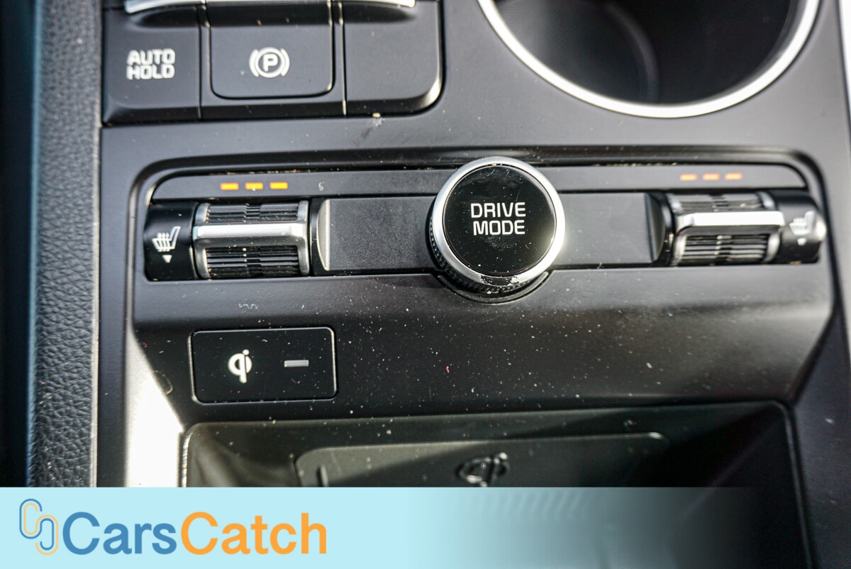 CARSCATCH - Used vehicle - SEDAN KIA K5 2022