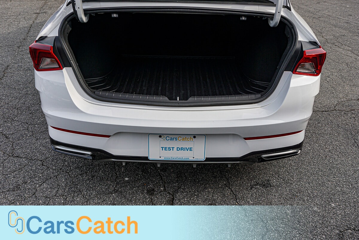 CARSCATCH - Used vehicle - SEDAN KIA K5 2022