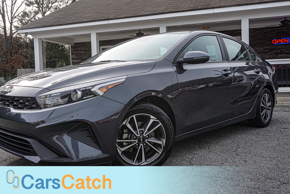 CARSCATCH - Used vehicle - SEDAN KIA FORTE 2023