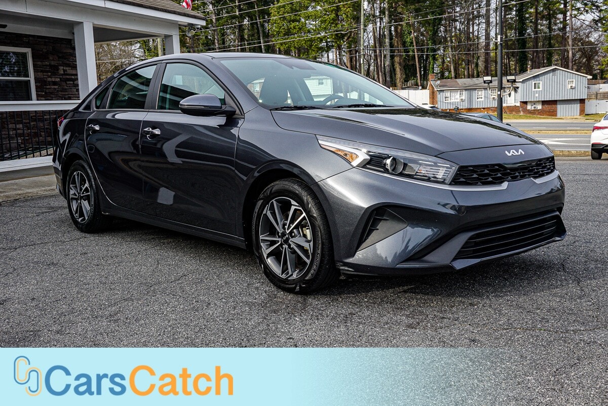 CARSCATCH - Used vehicle - SEDAN KIA FORTE 2023