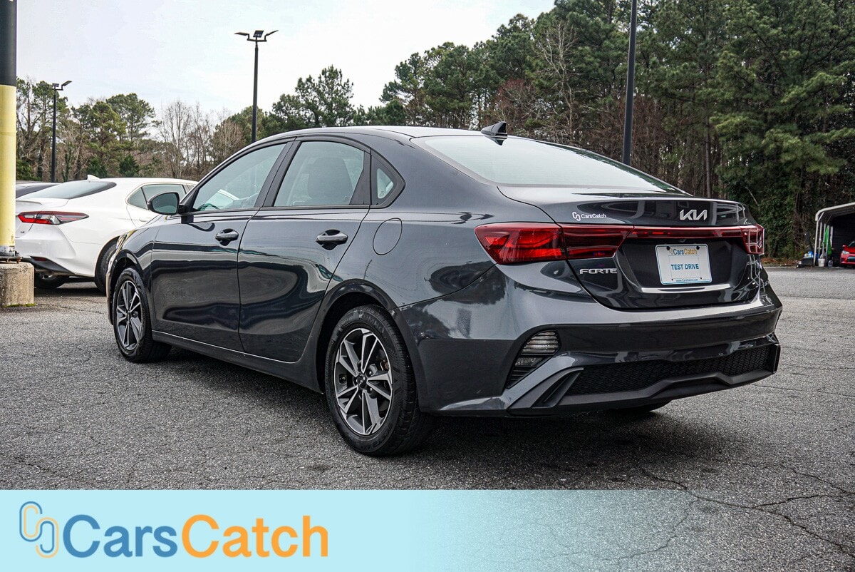CARSCATCH - Used vehicle - SEDAN KIA FORTE 2023